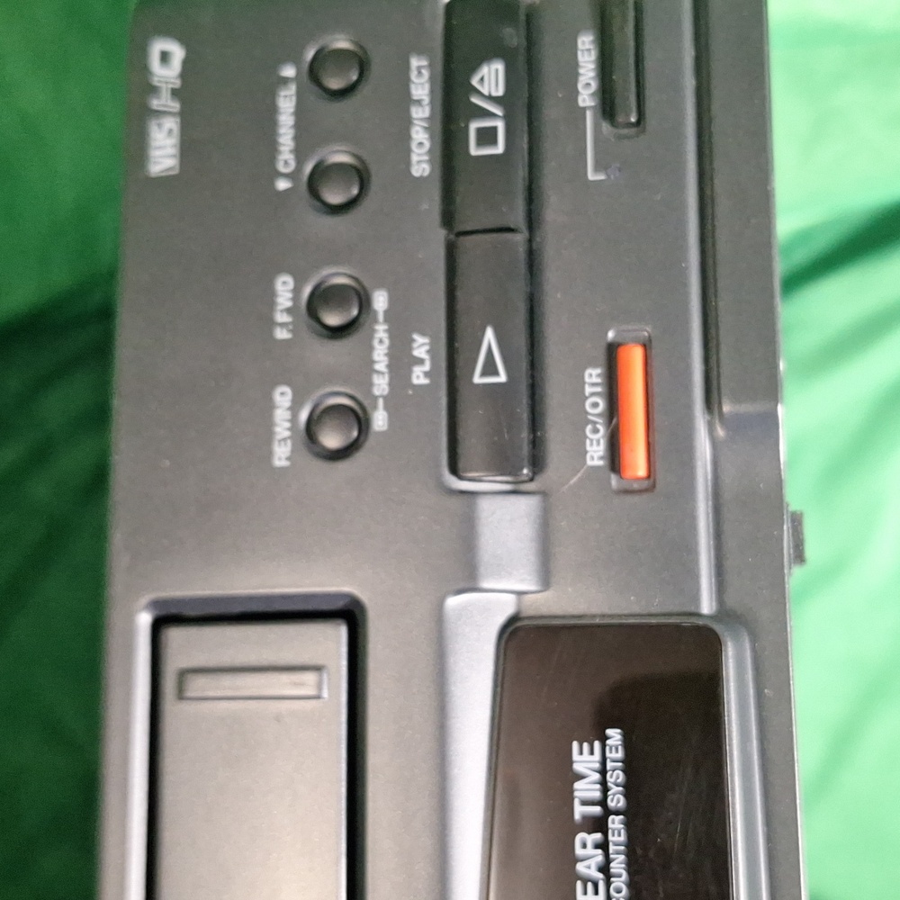 Emerson VCR With Remote In Good Condition Untested - Picture 5 of 10